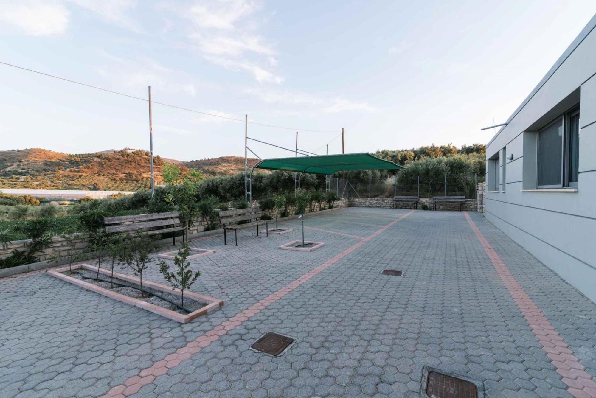 Amfithea Villas Petrokefali エクステリア 写真